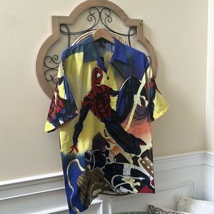 SPIDER-MAN 100% polyester shirt.  Size Large.  NWT